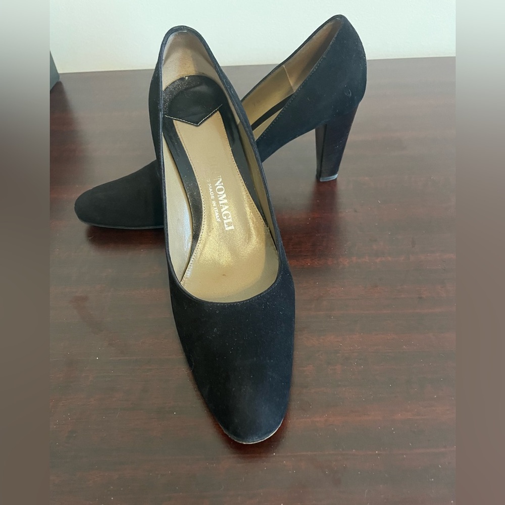 Bruno Magli Women’s Suede Pump Heels Denky